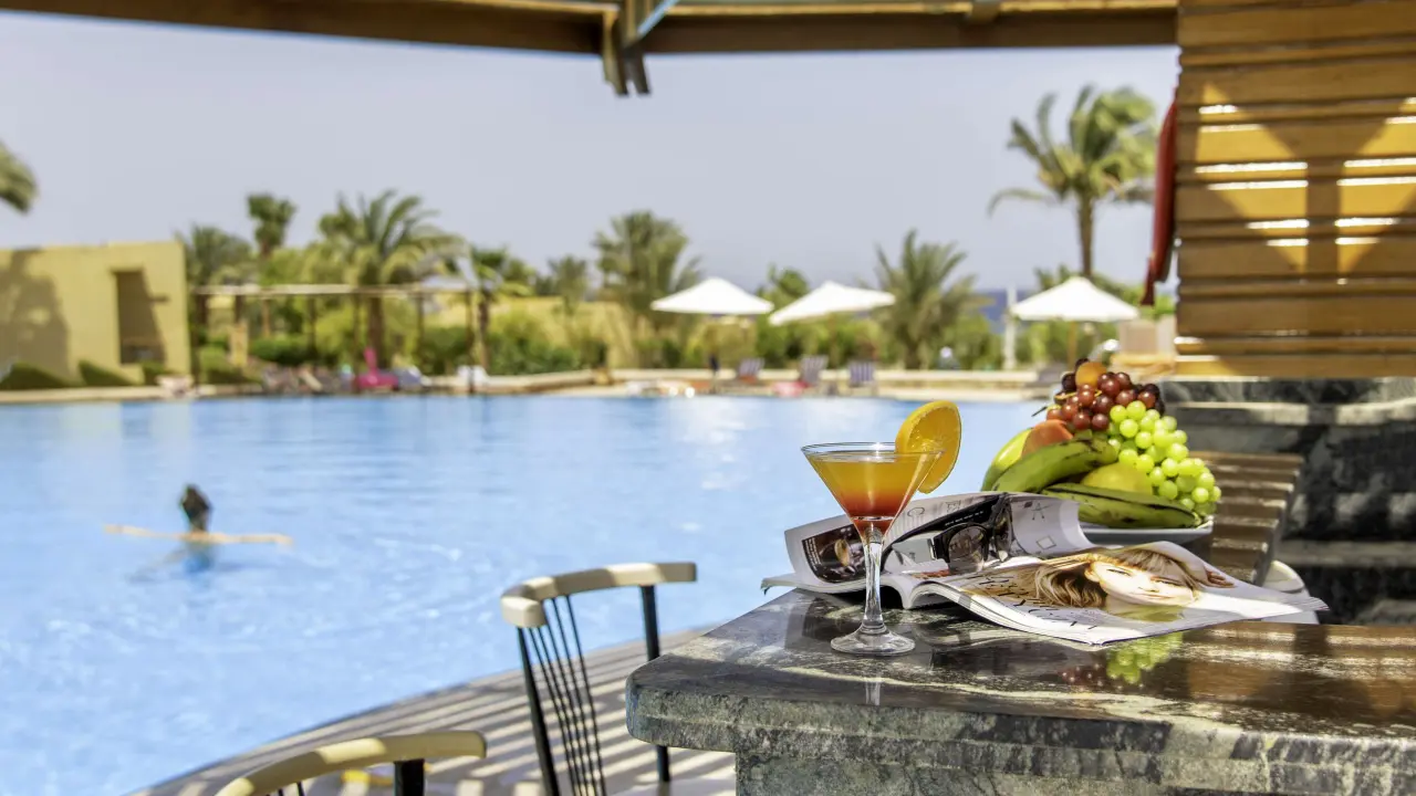 الفندق ثري كورنرز فيروز بلازا بيتش - مرسى علم